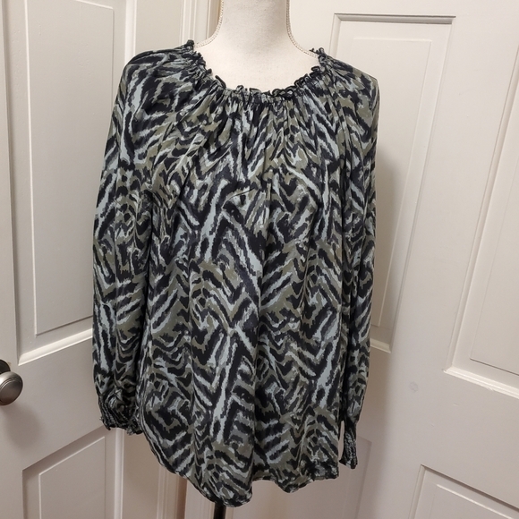 BeachLunchLounge Marissa Black Glow Peasant Top Size Large 100% Viscose - Picture 2 of 10